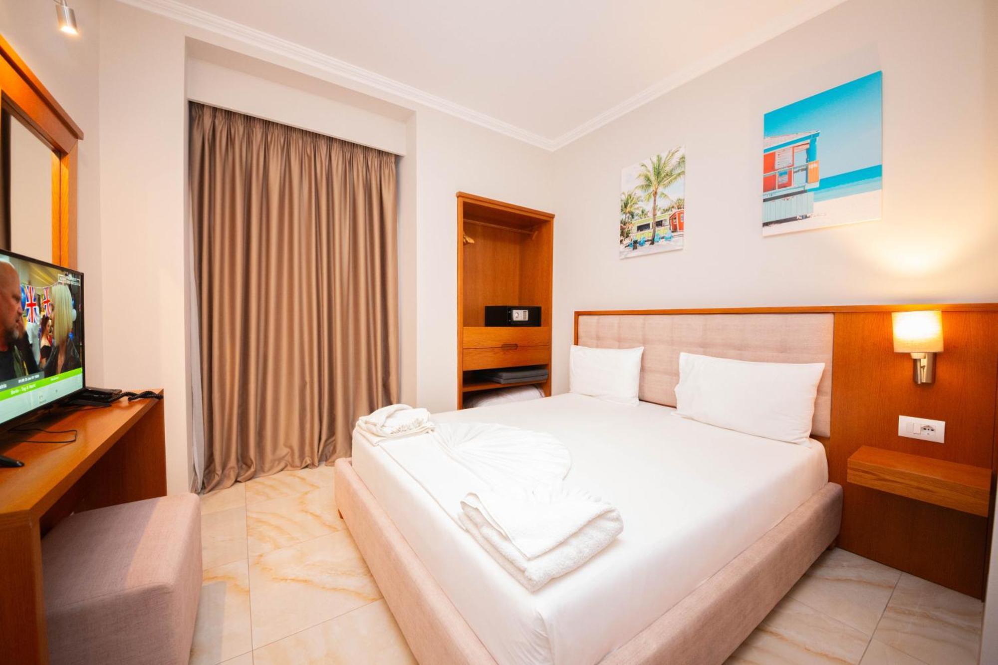 Hotel Sole Mare Ksamil Exteriér fotografie